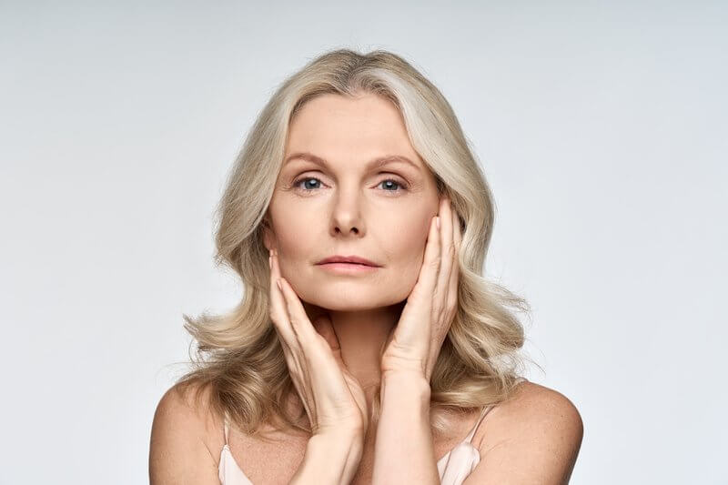 Things You Can Do to Keep Your Face Looking Youthful Longer